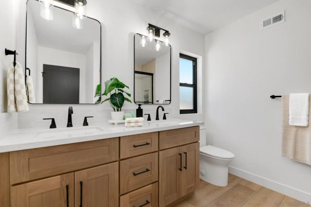 1562 Whitsett Dr, El Cajon, CA 92020