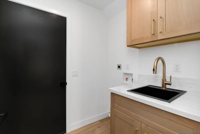 1562 Whitsett Dr, El Cajon, CA 92020