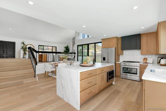 1562 Whitsett Dr, El Cajon, CA 92020