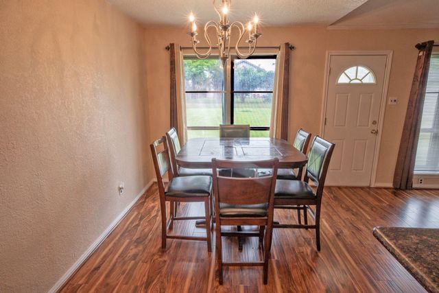 103 Sunflower Street, Lake Jackson, TX 77566