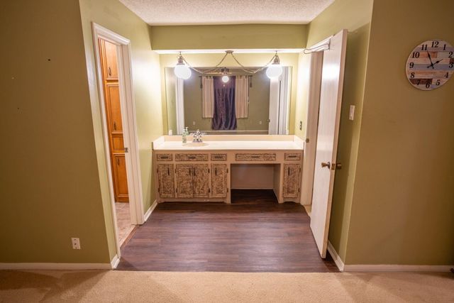 103 Sunflower Street, Lake Jackson, TX 77566
