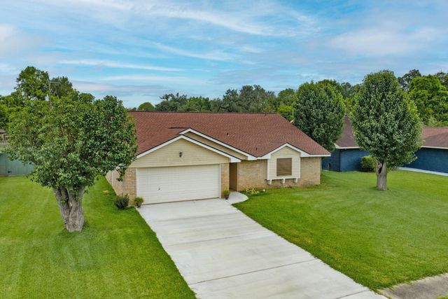 103 Sunflower Street, Lake Jackson, TX 77566