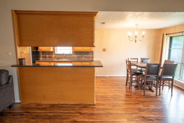 103 Sunflower Street, Lake Jackson, TX 77566