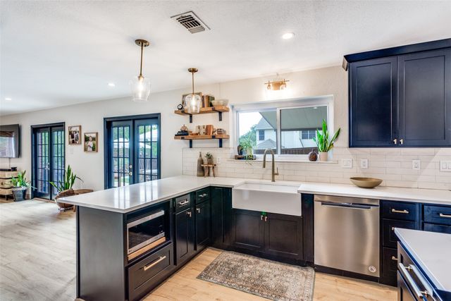 5125 Broken Bow Drive, Fort Worth, TX 76137