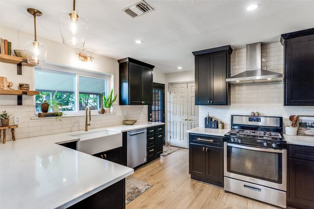 5125 Broken Bow Drive, Fort Worth, TX 76137