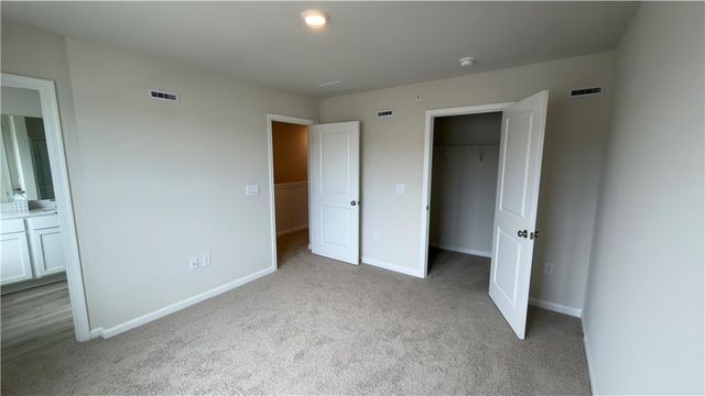 8204 Alexander Court, Upper Macungie Twp, PA 18031