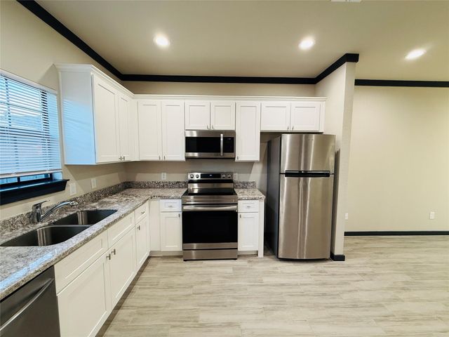 4802 Cruse Rd 1, Houston, TX 77016
