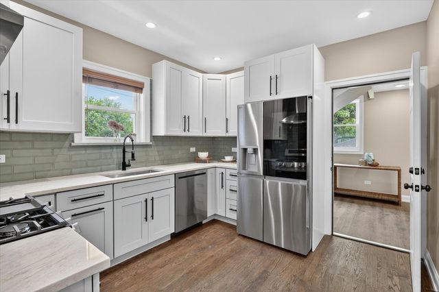 10103 S Aberdeen Street, Chicago, IL 60643