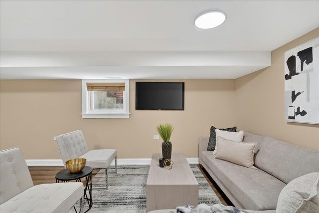 10103 S Aberdeen Street, Chicago, IL 60643