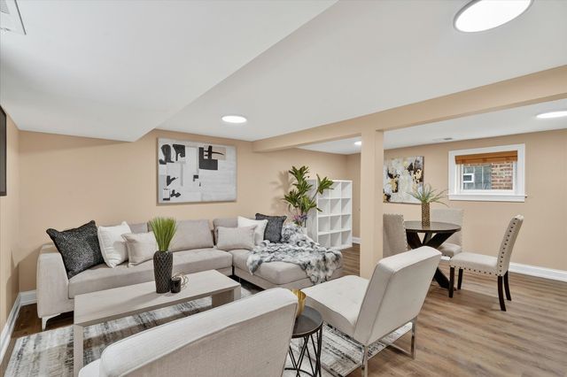 10103 S Aberdeen Street, Chicago, IL 60643