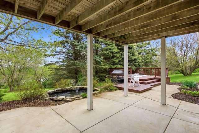 105 Mark COURT, North Prairie, WI 53153