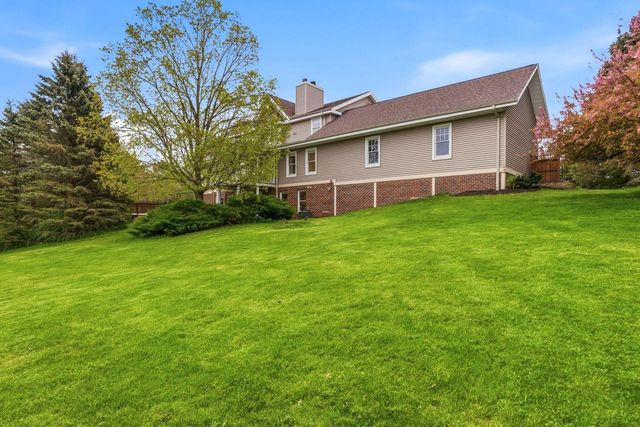 105 Mark COURT, North Prairie, WI 53153