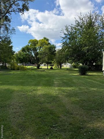 8126 Pardee Road, Taylor, MI 48180