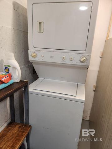 614 Escambia Loop, Lillian, AL 36549