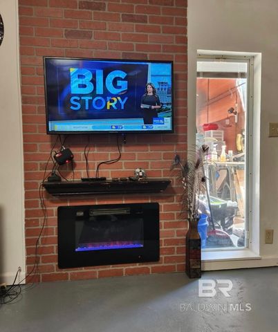 614 Escambia Loop, Lillian, AL 36549