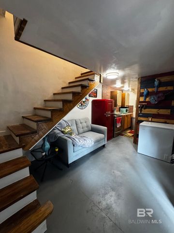 614 Escambia Loop, Lillian, AL 36549