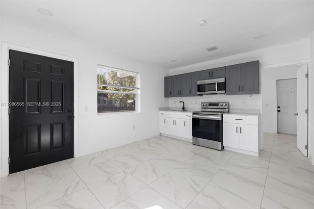 1445 NW 34th St 1445, Miami, FL 33142