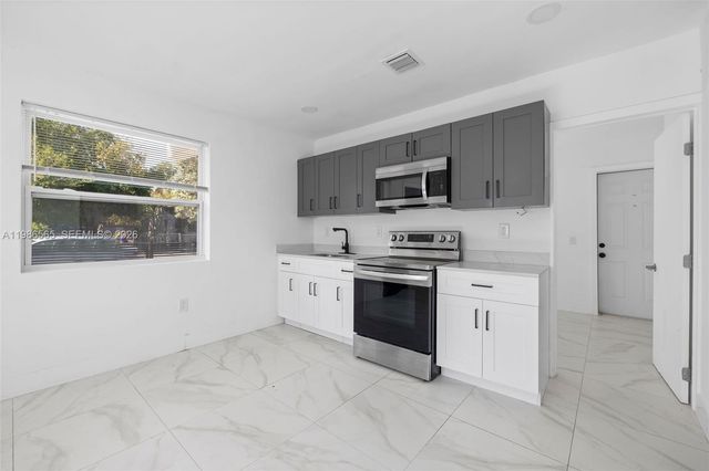 1445 NW 34th St 1445, Miami, FL 33142