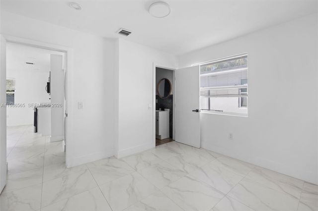 1445 NW 34th St 1445, Miami, FL 33142