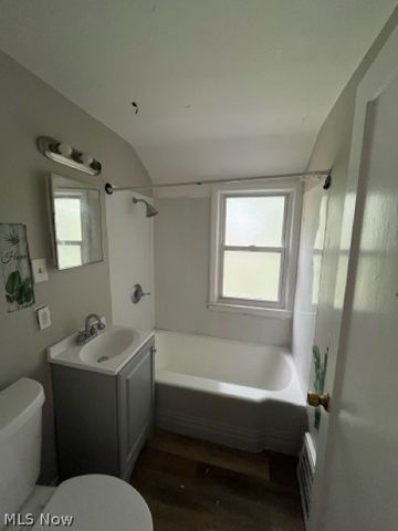 24971 Euclid Avenue, Euclid, OH 44117