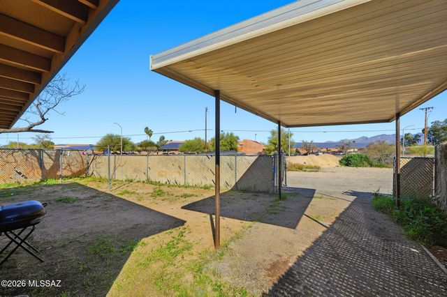 2439 Parkside Drive, Tucson, AZ 85713