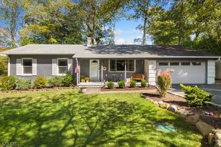 15 Upper High Crest Dr, West Milford Twp., NJ 07480