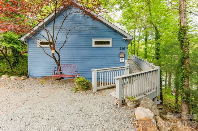 219 Picnic Point Road, Lake Lure, NC 28746