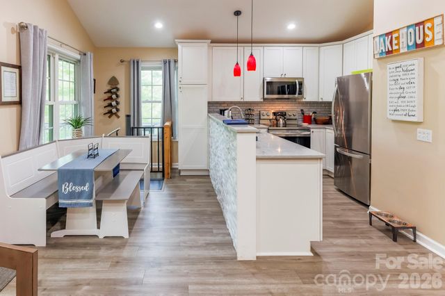 219 Picnic Point Road, Lake Lure, NC 28746