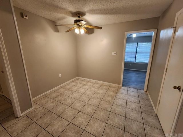 9 Smoking Oaks Drive, Maumelle, AR 72113