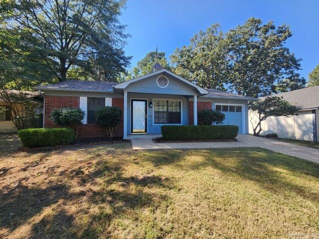 9 Smoking Oaks Drive, Maumelle, AR 72113