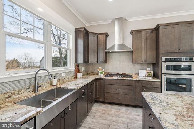 3641 BEACH DRIVE BLVD, Edgewater, MD 21037