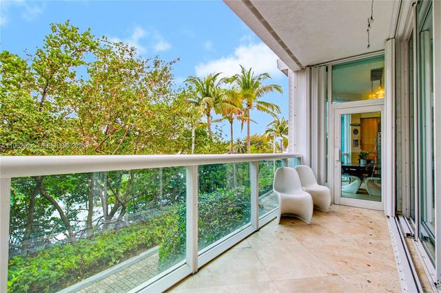 16500 Collins Ave TH-9, Sunny Isles Beach, FL 33160