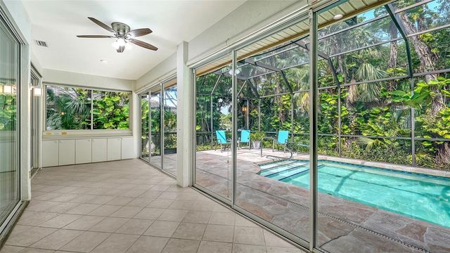2929 SANDRINGHAM PLACE, Sarasota, FL 34235