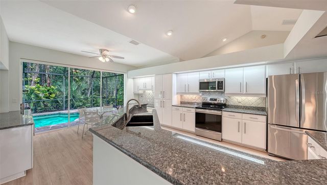 2929 SANDRINGHAM PLACE, Sarasota, FL 34235