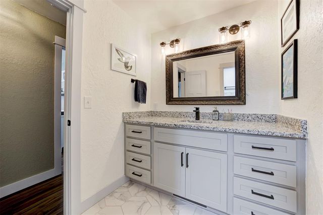 1108 Mesa Trail, Edmond, OK 73025