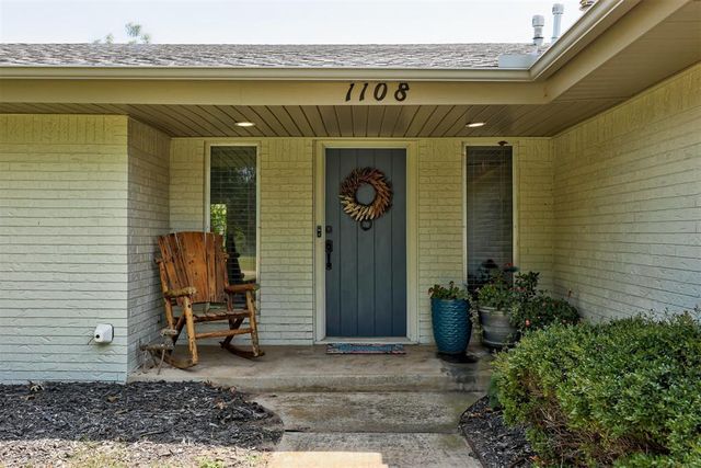 1108 Mesa Trail, Edmond, OK 73025