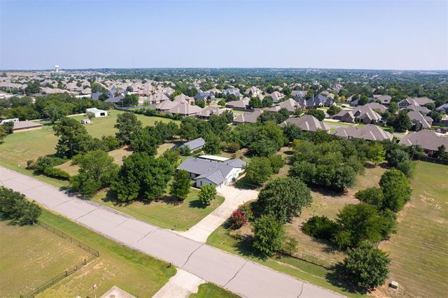1108 Mesa Trail, Edmond, OK 73025