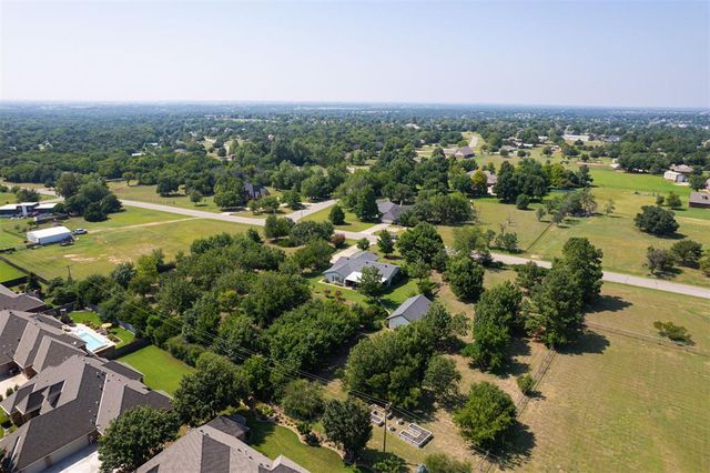 1108 Mesa Trail, Edmond, OK 73025