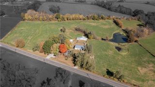 7577 & 7579 SE 169 Highway, St Joseph, MO 64503