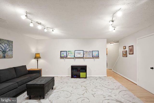 5528 FALMEAD RD, Fairfax, VA 22032