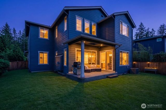 21888 SE 5TH Place, Sammamish, WA 98074