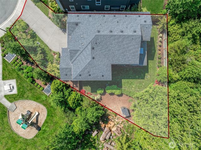 21888 SE 5TH Place, Sammamish, WA 98074