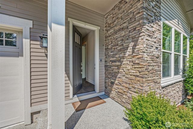 21888 SE 5TH Place, Sammamish, WA 98074