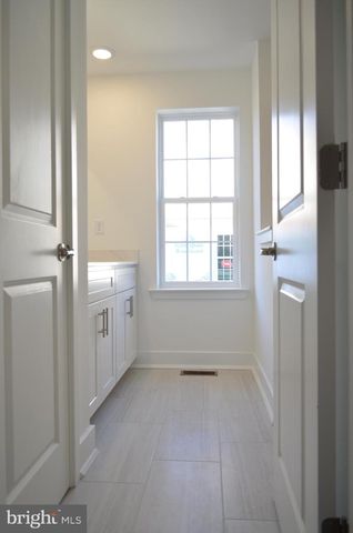 113 FRED CLARK DR, Pennington, NJ 08534