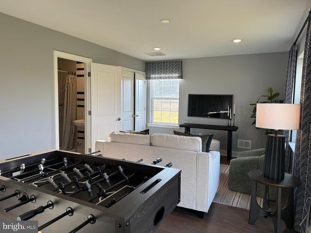 113 FRED CLARK DR, Pennington, NJ 08534