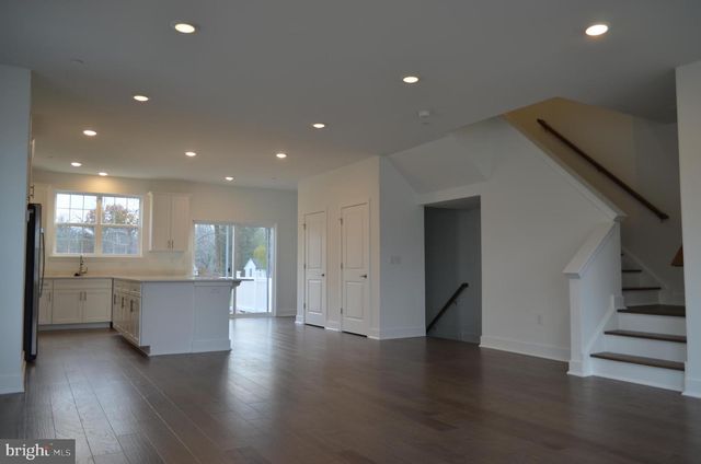 113 FRED CLARK DR, Pennington, NJ 08534