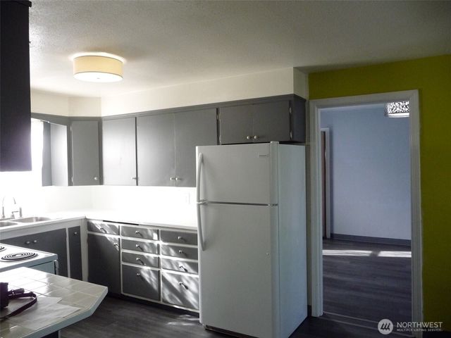 4812 Yakima Ave, Tacoma, WA 98408