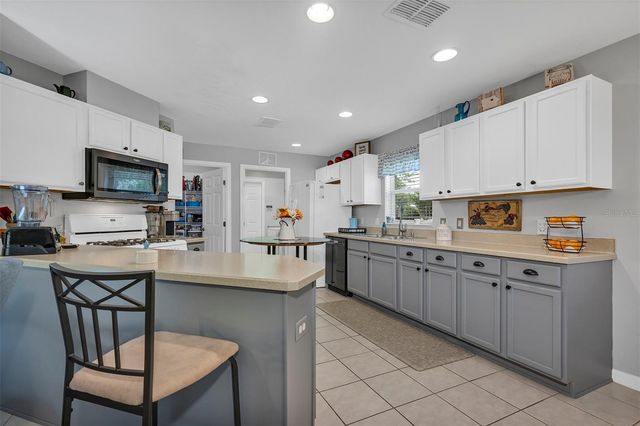 4401 POPLAR GROVE COURT, Leesburg, FL 34748