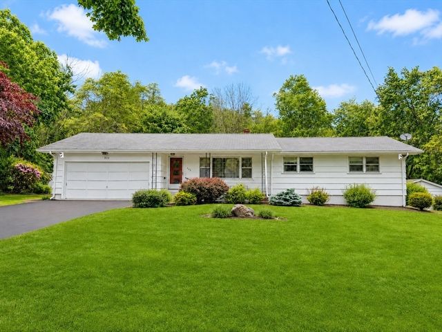 822 Whitman St, Hanson, MA 02341