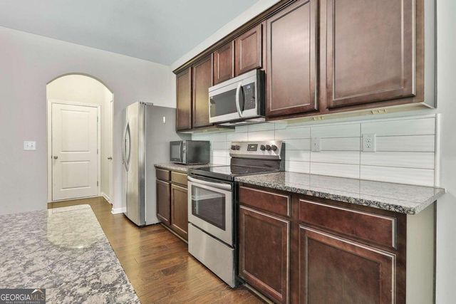 240 Stillwood Drive, Newnan, GA 30265